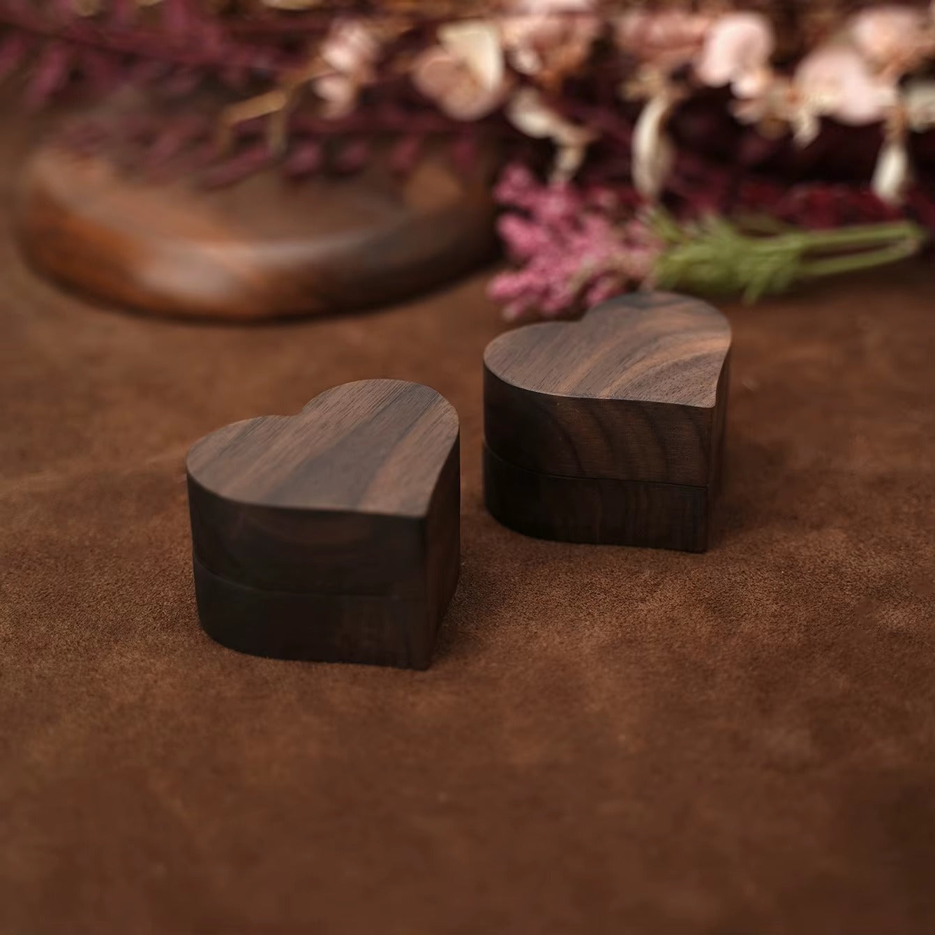 Vintage Wood Heart-Shaped Ring Jewelry Box