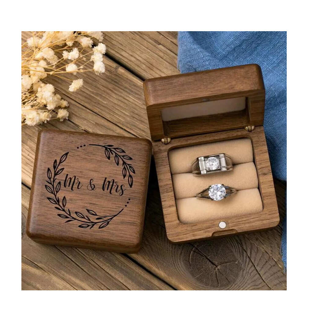 Mrs & Mr Wedding Ring Wooden Box Engraving