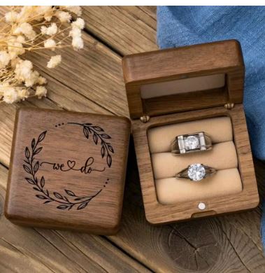 Mrs & Mr Wedding Ring Wooden Box Engraving